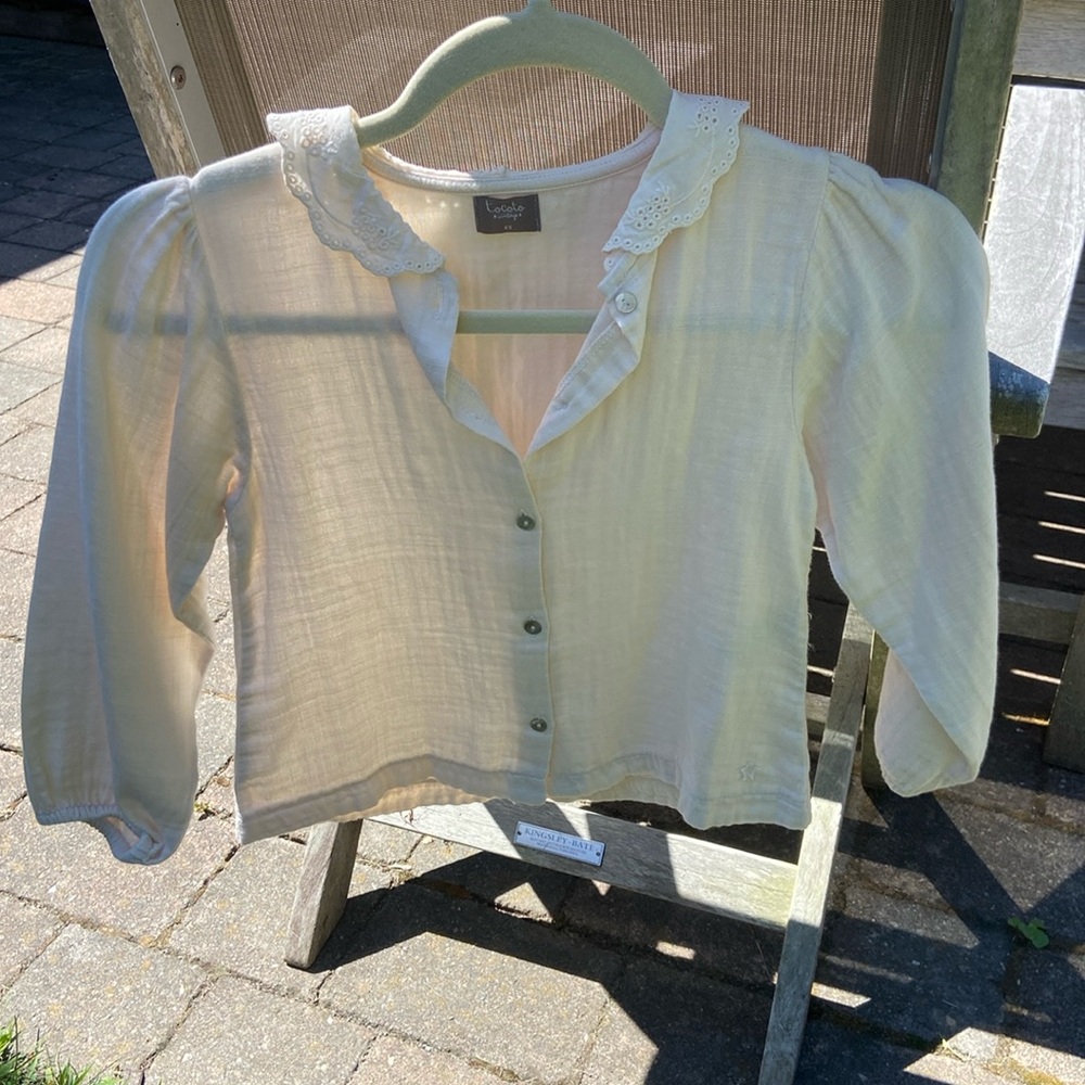 Never worn adorable breathable light weight guava long sleeve blouse. 6Y.